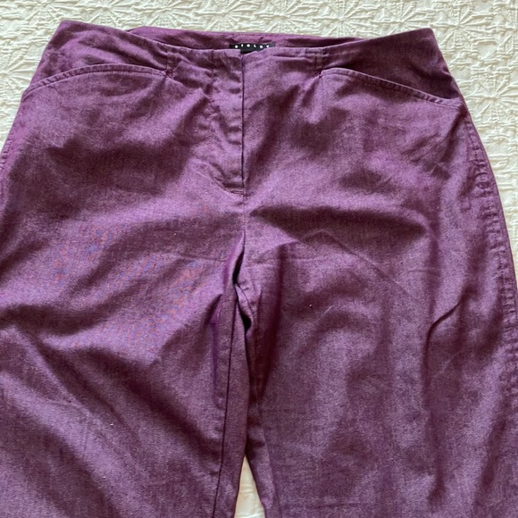 Italian Sisley brand purple pants with front zip and buttons. - Picture 2 of 11